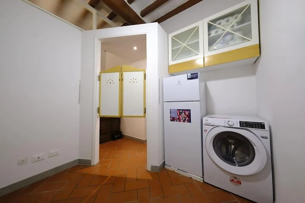 Costasangiorgio 2Bdr 2Bth Apartment Florence