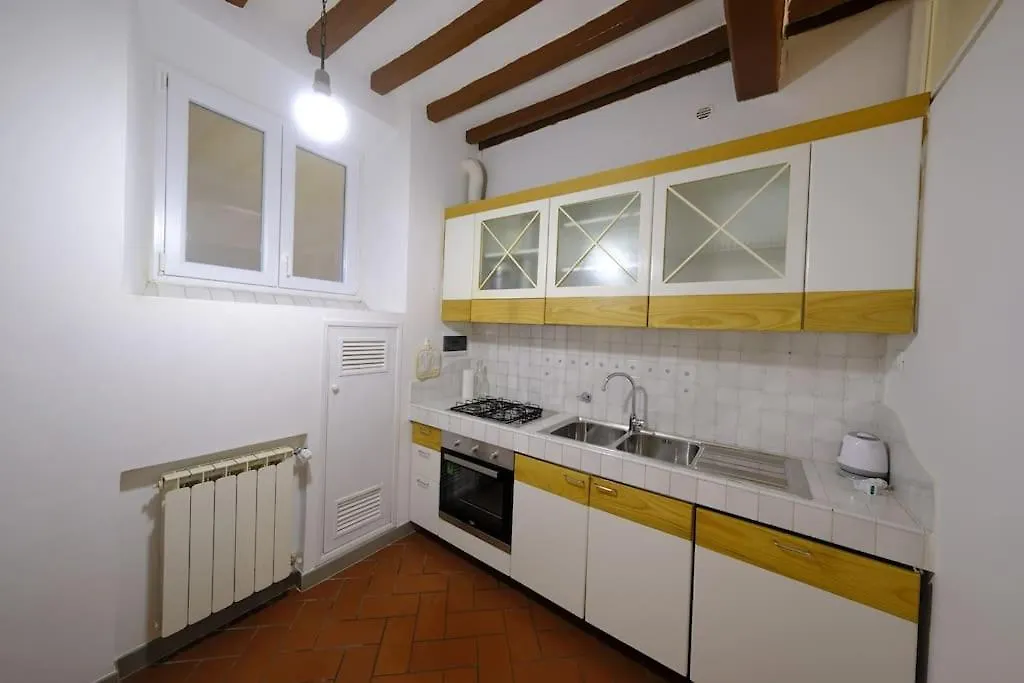 Costasangiorgio 2Bdr 2Bth Apartment Florence Italy